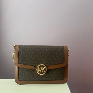 Michael Kors Crossbody Bag